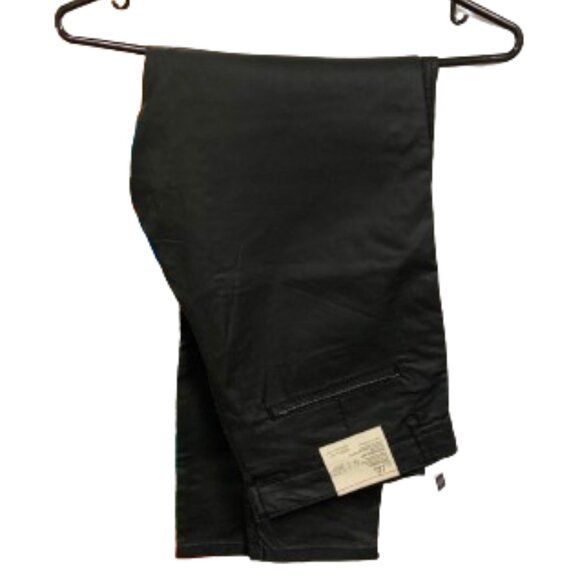 BNWT GAP Khakis with Ankle Zippers - Picture 2 of 3